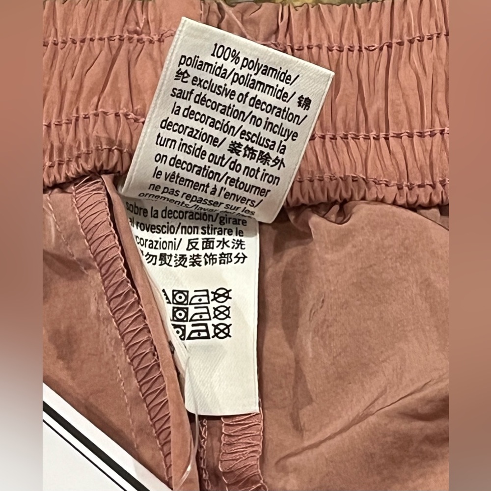 NWT PINK VS Satin Parachute Cargo Shorts - Picture 14 of 14